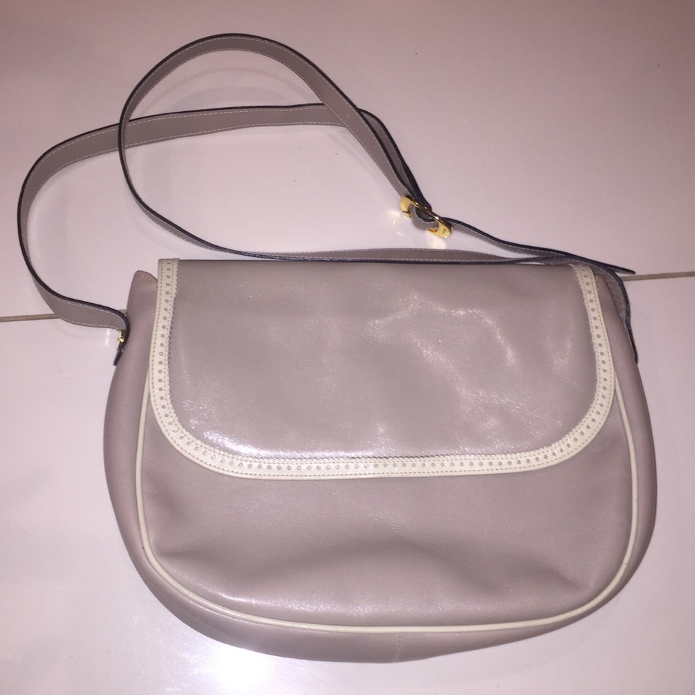 Vintage Salvatore Ferragamo cross body bag